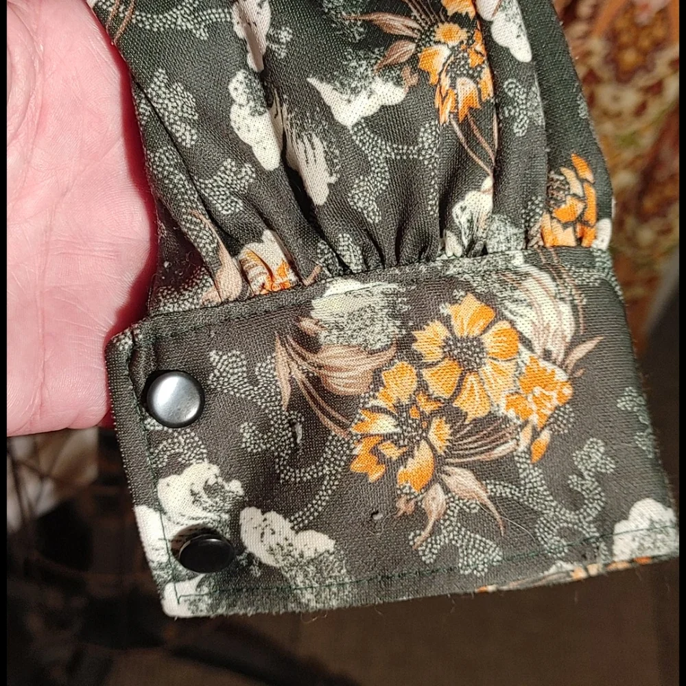 POS old homemade blouse - Picture 9 of 10
